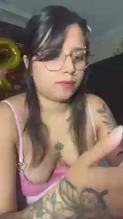 littleangelabby live cam on Cam4