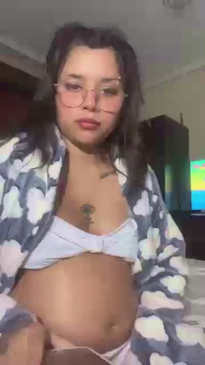 littleangelabby live cam on Cam4