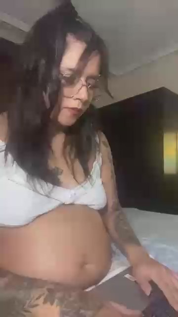 littleangelabby live cam on Cam4