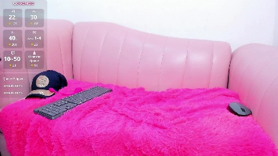 littlecum18 live cam on Cam4