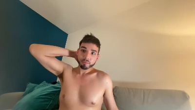 littleman6 live cam on Cam4