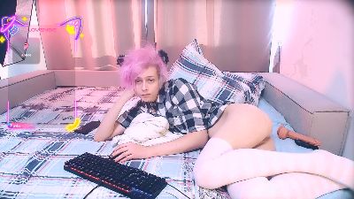 littlepinkcat live cam on Cam4