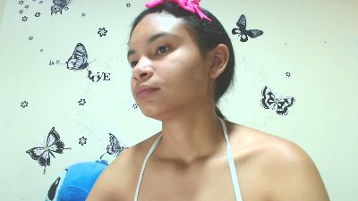 liz7skinny live cam on Cam4