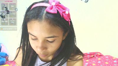 liz7skinny live cam on Cam4