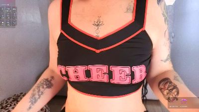 lizha_milf live cam on Cam4