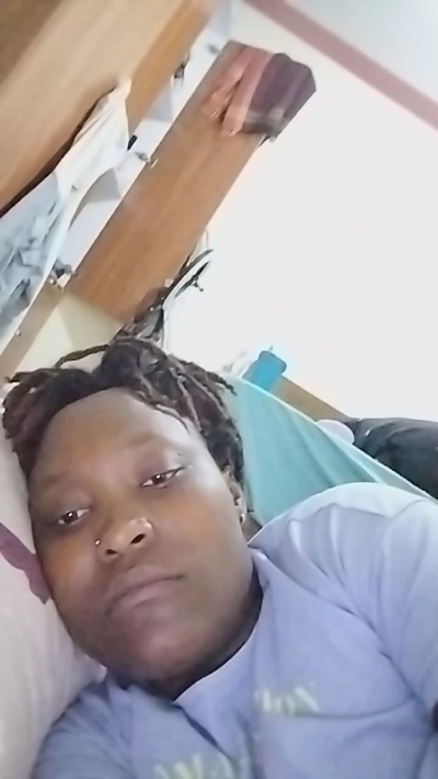 lizy86 live cam on Cam4