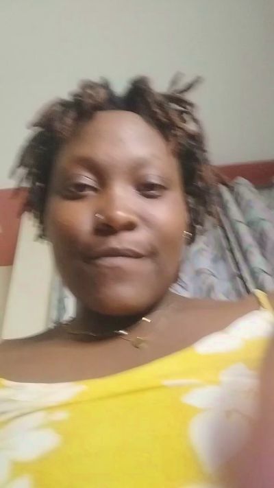 lizy86 live cam on Cam4