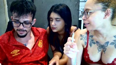 lizzamonroe2 live cam on Cam4