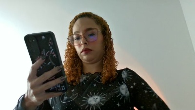 lizzamonroe2 live cam on Cam4