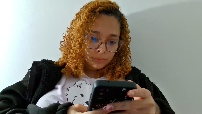 lizzamonroe2 live cam on Cam4