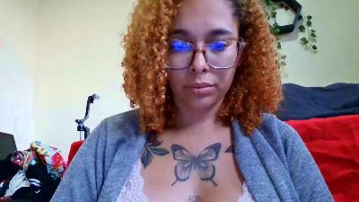 lizzamonroe2 live cam on Cam4