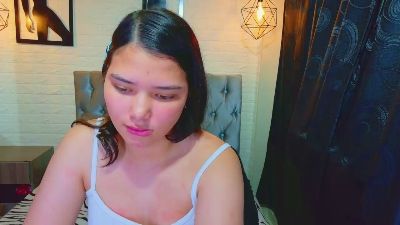 lizzie_sweets live cam on Cam4