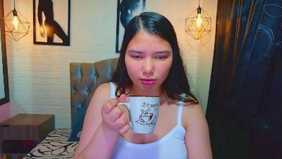 lizzie_sweets live cam on Cam4