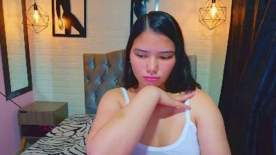 lizzie_sweets live cam on Cam4