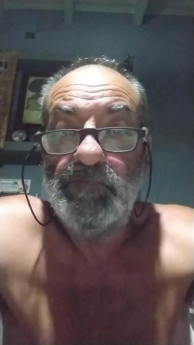 lobo293 live male webcam from Argentina