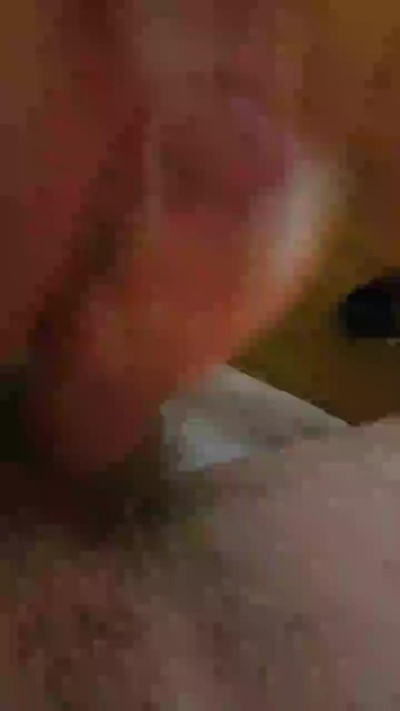 lobos21 live cam on Cam4