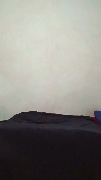 lobotomia244 live cam on Cam4