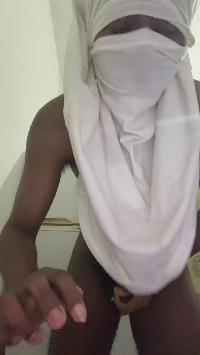 locotron69 live cam on Cam4
