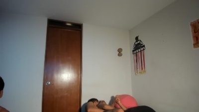 lodo_2 live cam on Cam4