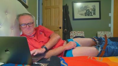 loganwest31 live cam on Cam4