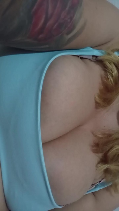 loira226 live cam on Cam4