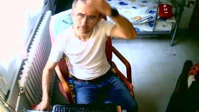 lokoum393 live cam on Cam4