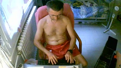 lokoum393 live cam on Cam4