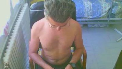 lokoum393 live cam on Cam4