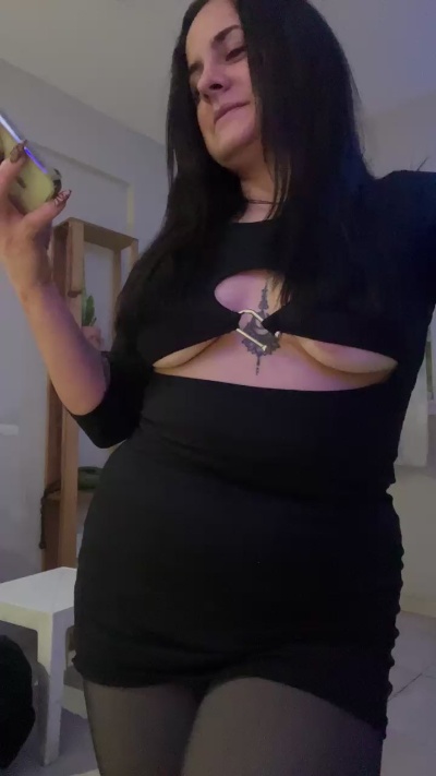 lola2032 live cam on Cam4