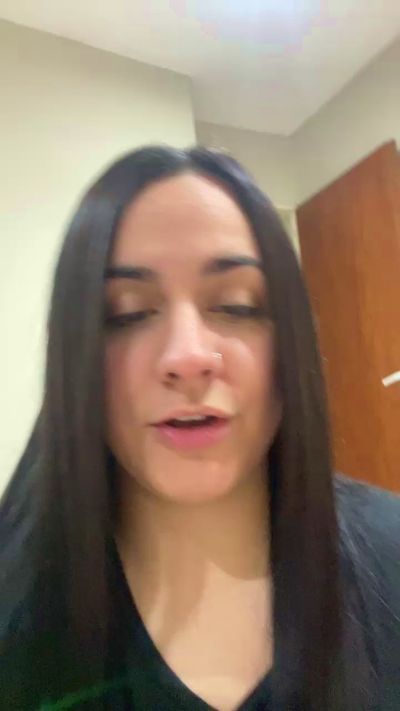 lola2032 live cam on Cam4