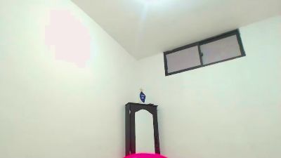 lolabunny28 live cam on Cam4