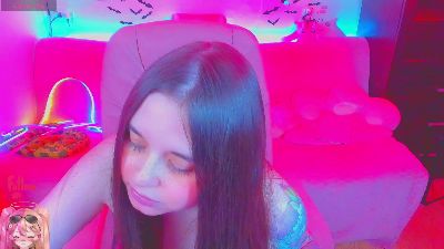 lolisuccub live cam on Cam4