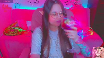 lolisuccub live cam on Cam4
