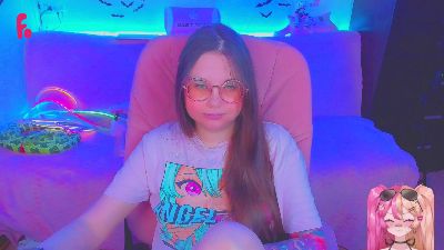 lolisuccub live cam on Cam4