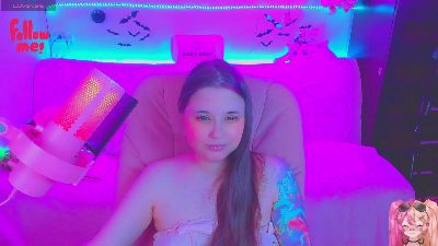 lolisuccub live cam on Cam4