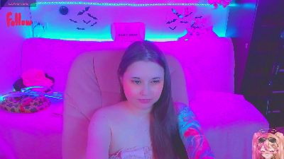 lolisuccub live cam on Cam4