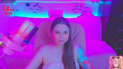 lolisuccub live cam on Cam4