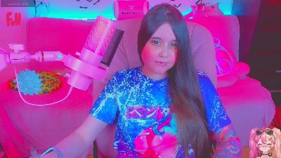 lolisuccub live cam on Cam4