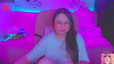 lolisuccub live cam on Cam4