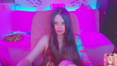 lolisuccub live cam on Cam4