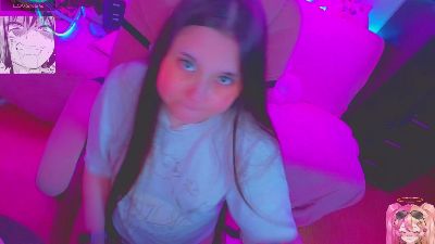 lolisuccub live cam on Cam4