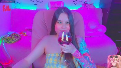 lolisuccub live cam on Cam4