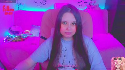 lolisuccub live cam on Cam4