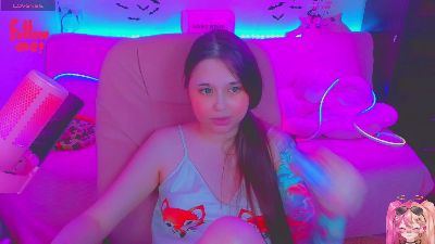 lolisuccub live cam on Cam4