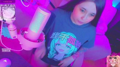 lolisuccub live cam on Cam4