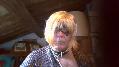 lollo19633 live cam on Cam4