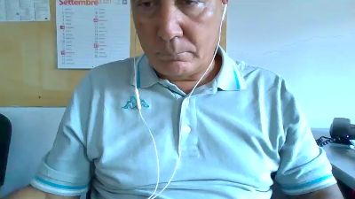 lollo19633 live cam on Cam4