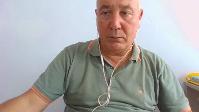 lollo19633 live cam on Cam4