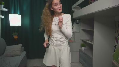 lollymoly live cam on Cam4