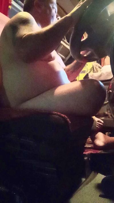 longdriver75 live cam on Cam4